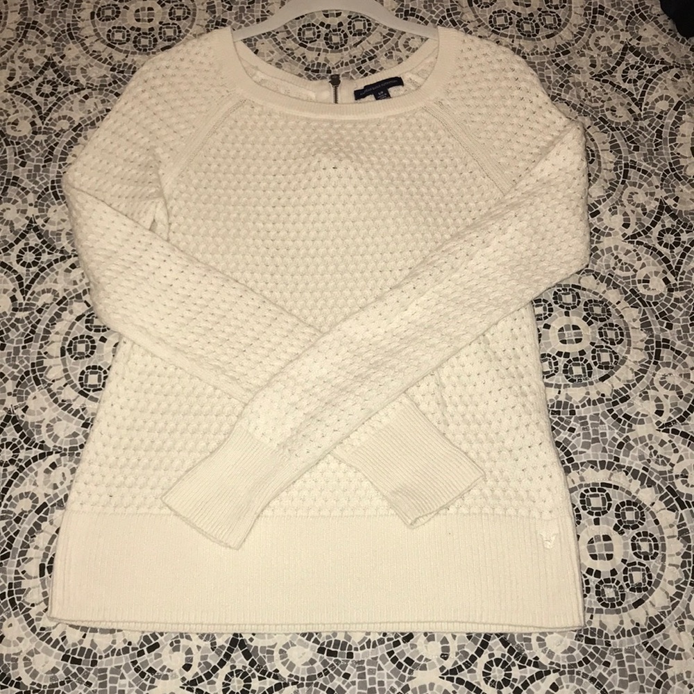 American Eagle Outfitters white knitted sweater